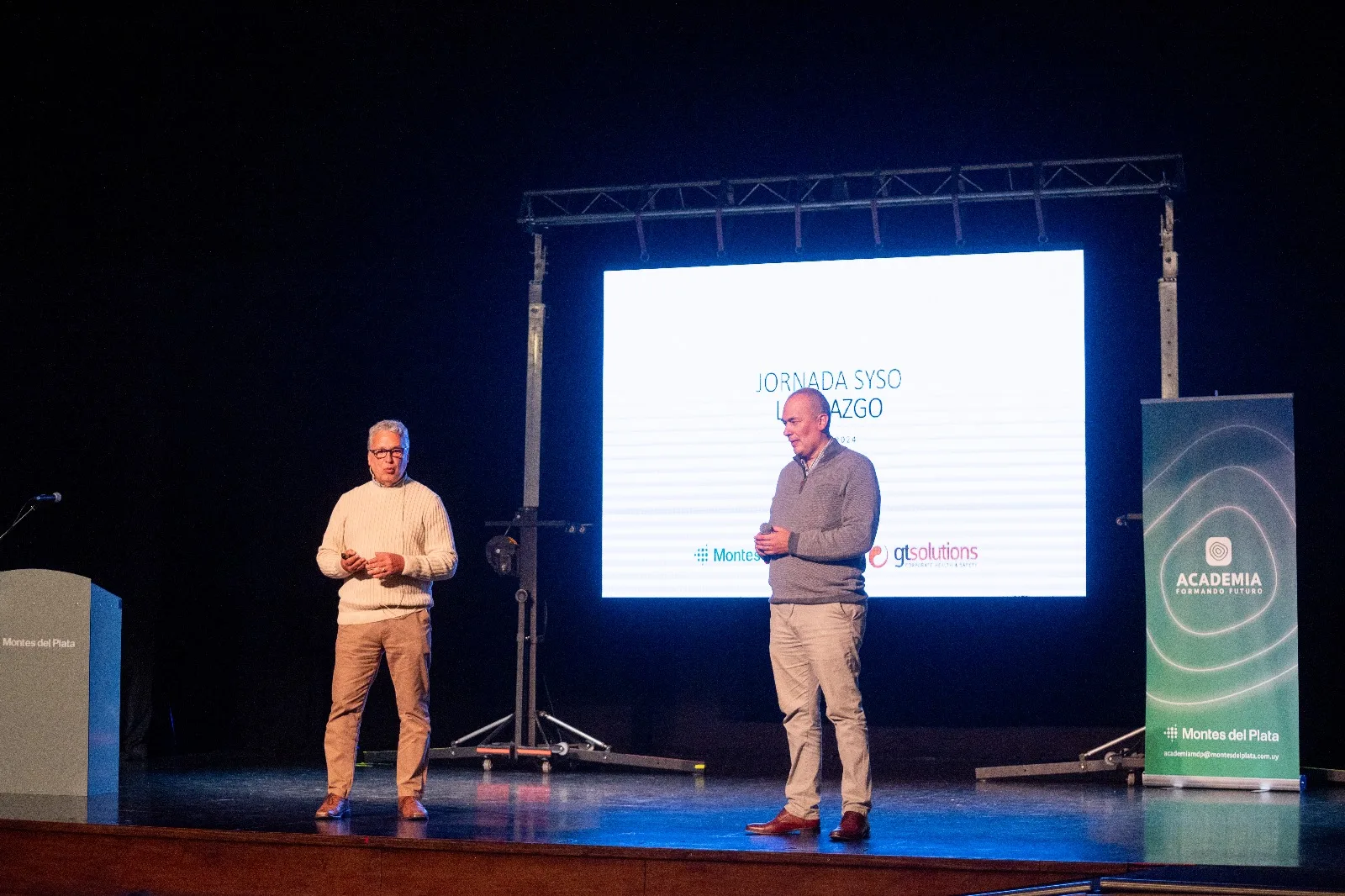 Jornada SySO de Liderazgo junto a Montes del Plata con exposición de GT Solutions